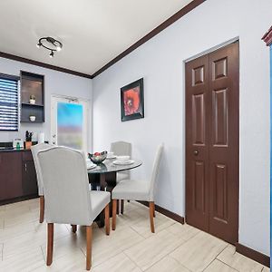 One-Bedroom Double Queen Suite